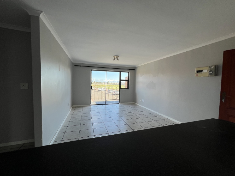To Let 2 Bedroom Property for Rent in Sea Breeze Western Cape